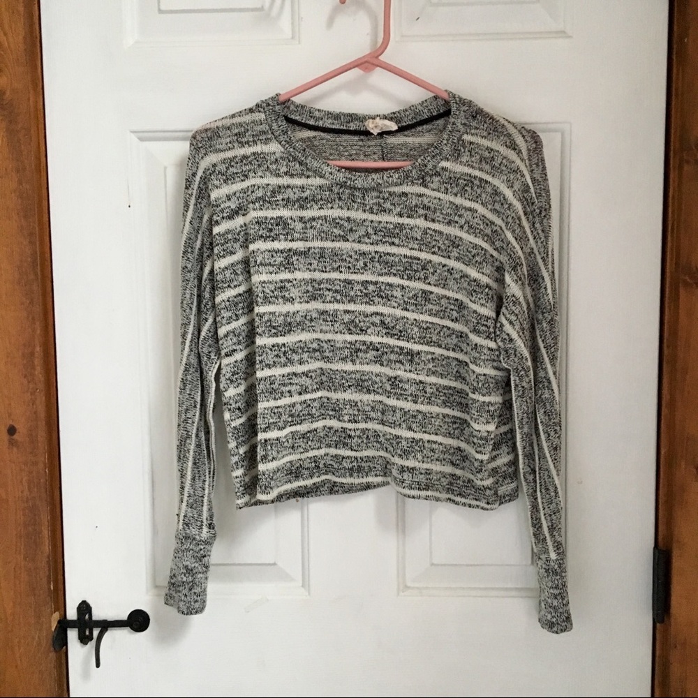 Slightly Cropped Stripped Sweater